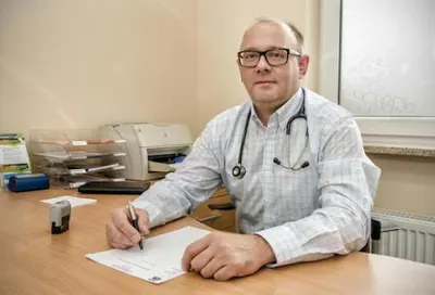 dr n. med. Tomasz Zimoń, Pediatra